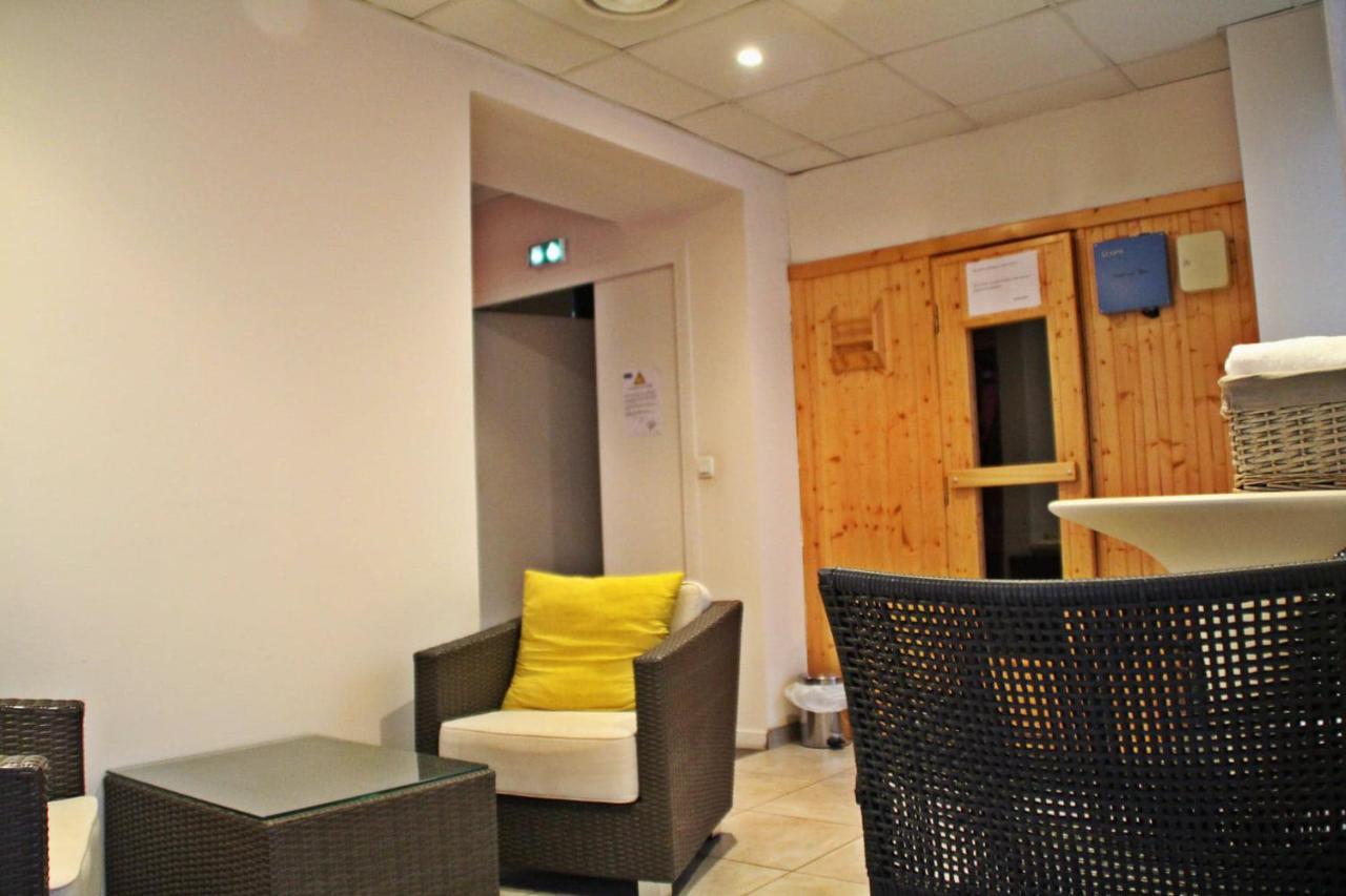 Kyriad Charleville Mezieres Esterno foto